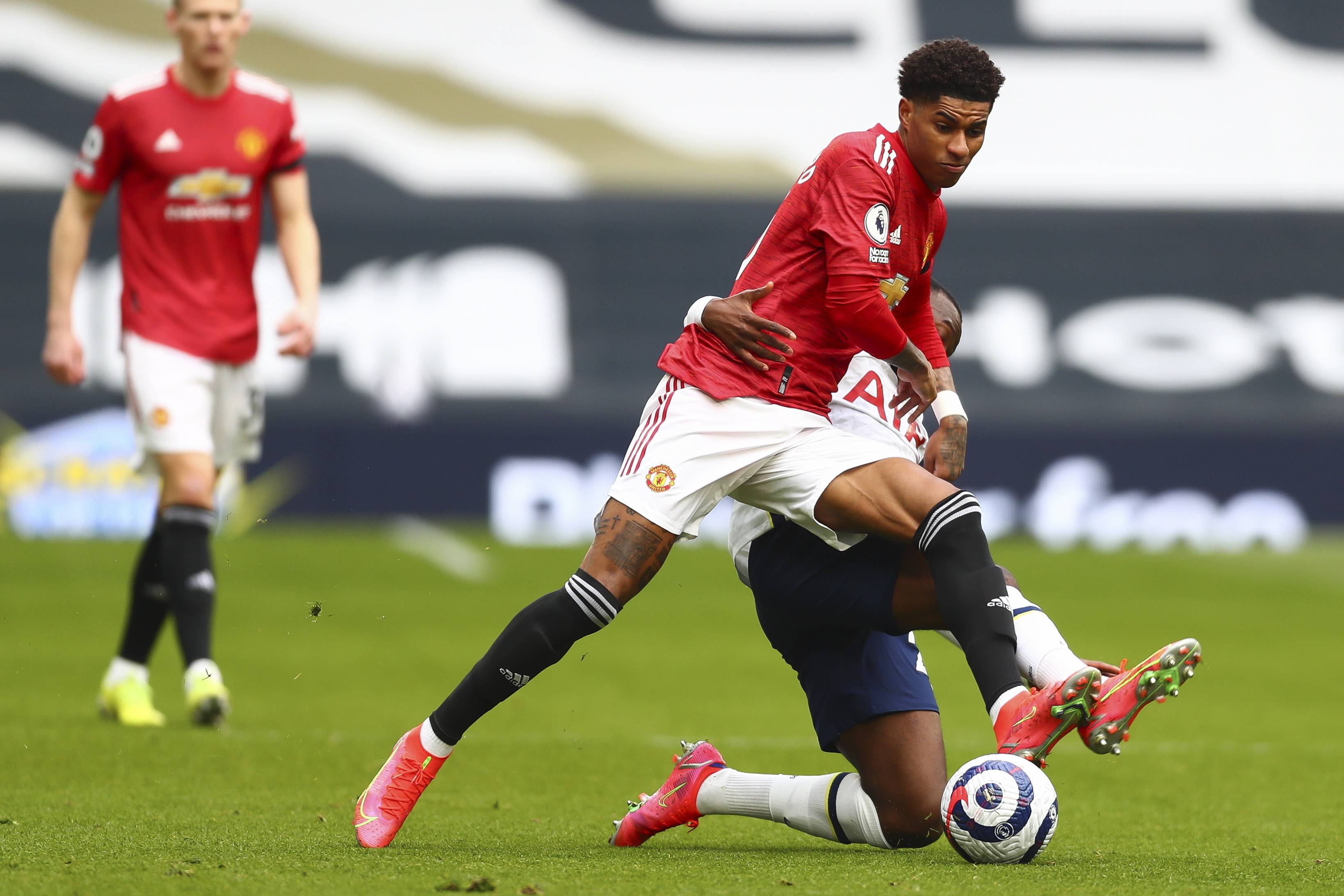 旨在用精密 旨在用精密